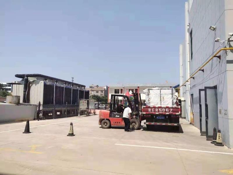 2臺1噸全預混冷凝燃氣模塊鍋爐發(fā)往渭南合陽
